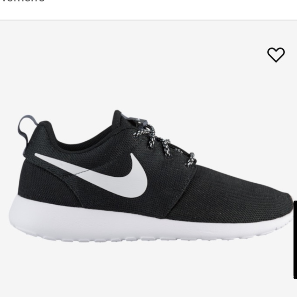Nike Black and White Roshe Sneakers